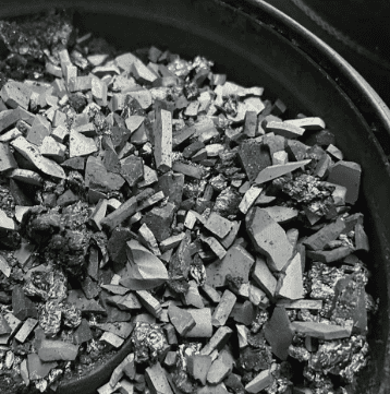 Näkymätön pullonkaula piikarbidin kasvussa: Miksi 7N:n bulkki-CVD-piikarbidi-raaka-aine korvaa perinteisen jauheen